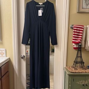 Elegant Pinch Navy Long Sleeve Dress-NWT